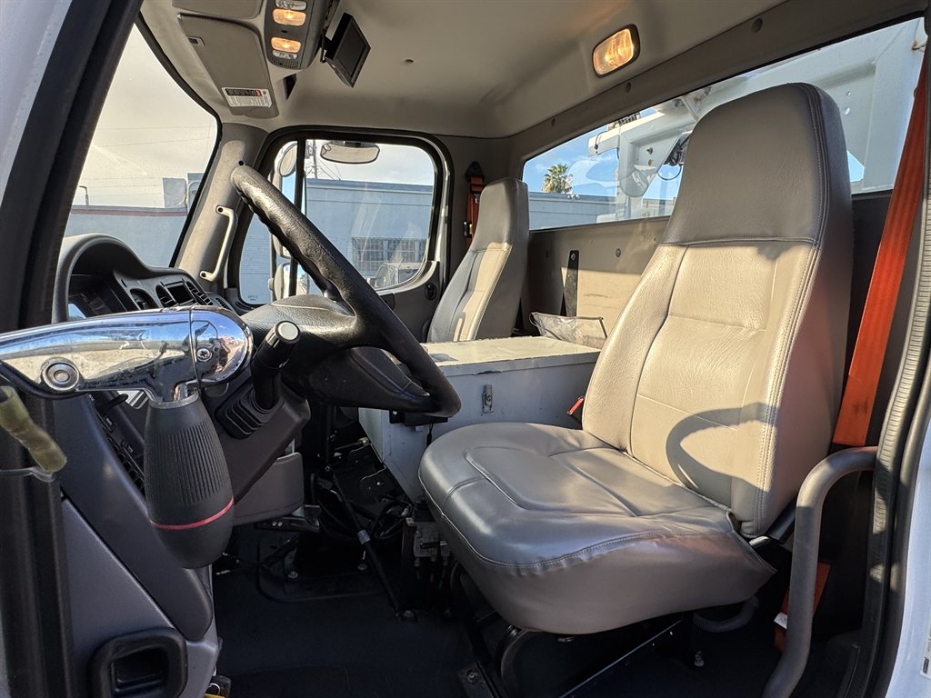 2015 Freightliner M2 - $29,995