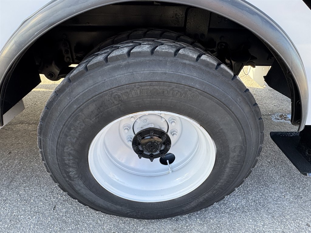 2015 Freightliner M2 - $29,995