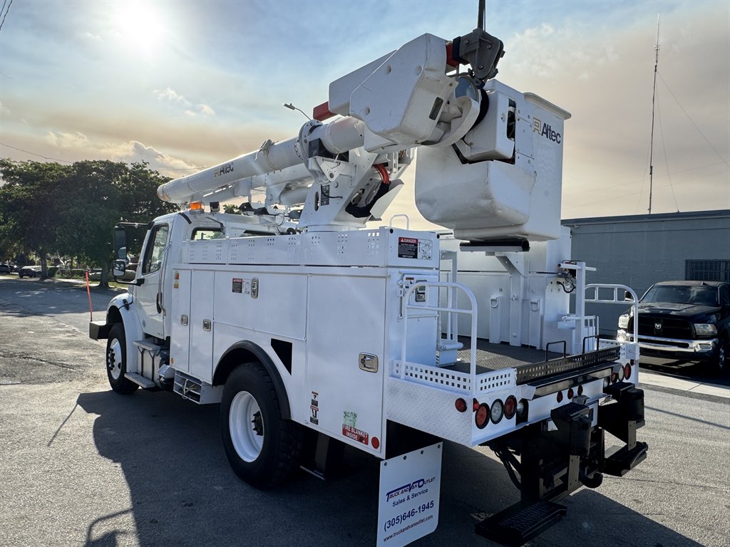 2015 Freightliner M2 - $29,995