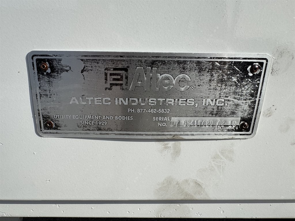 2015 Freightliner M2 - $29,995