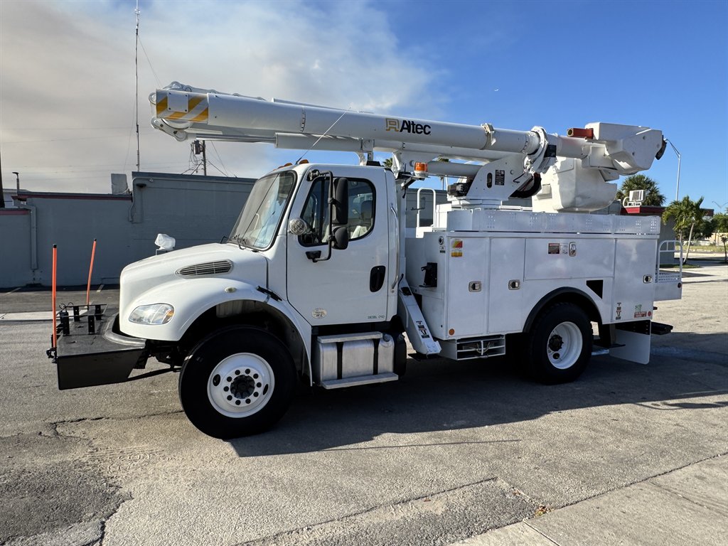 2015 Freightliner M2 - $29,995