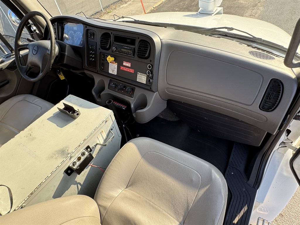 2015 Freightliner M2 - $29,995