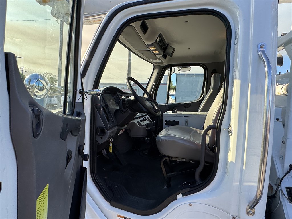 2015 Freightliner M2 - $29,995