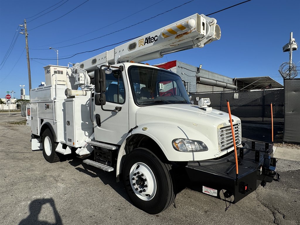 2015 Freightliner M2 - $29,995