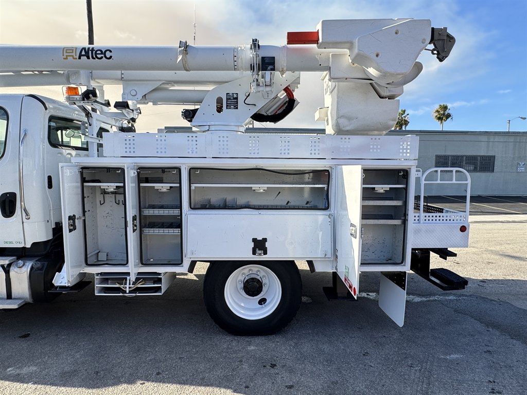2015 Freightliner M2 - $29,995