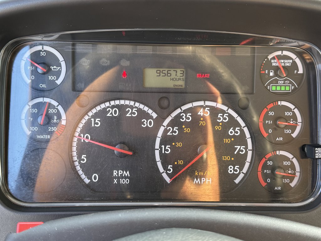 2015 Freightliner M2 - $29,995