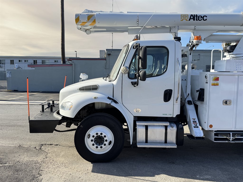 2015 Freightliner M2 - $29,995