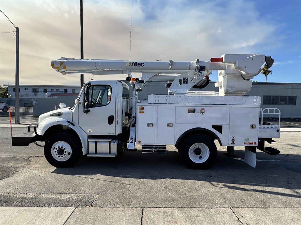 2015 Freightliner M2 - $29,995