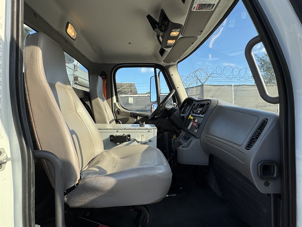 2015 Freightliner M2 - $29,995