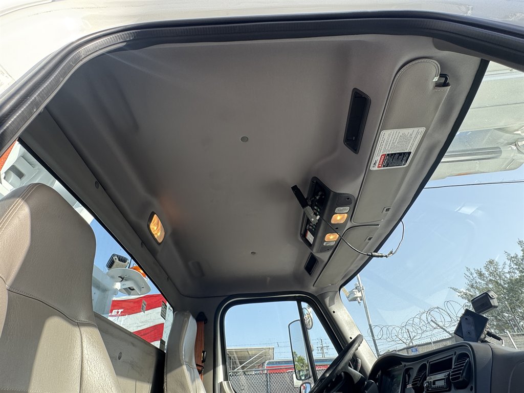 2016 Freightliner M2 - $32,995