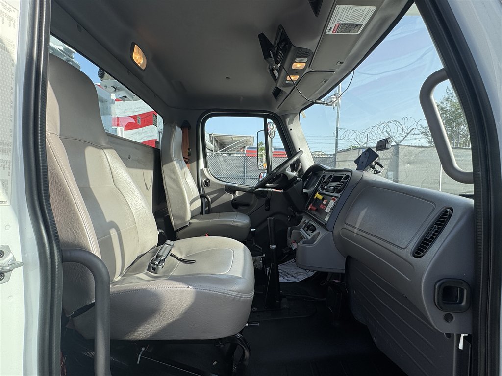 2016 Freightliner M2 - $32,995