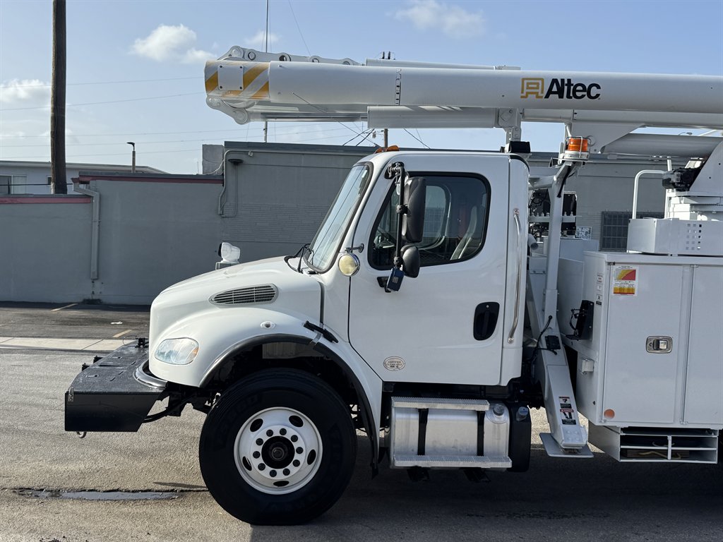 2016 Freightliner M2 - $32,995