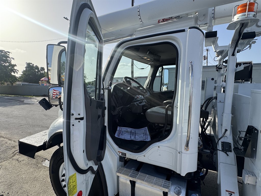 2016 Freightliner M2 - $32,995