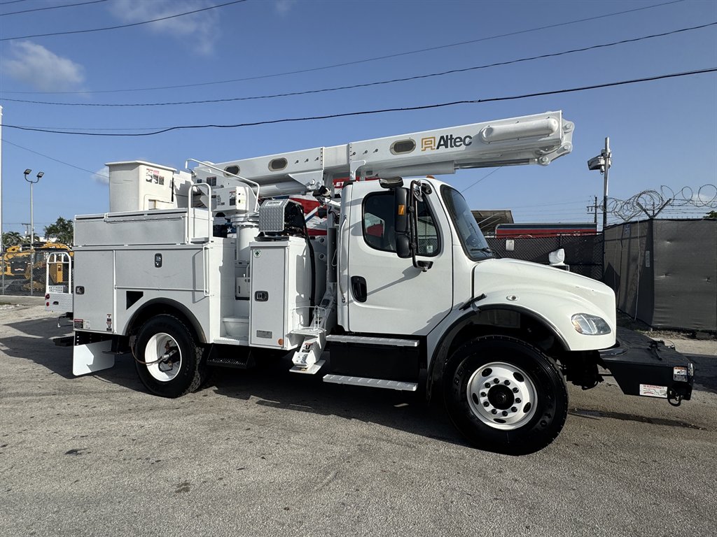 2016 Freightliner M2 - $32,995