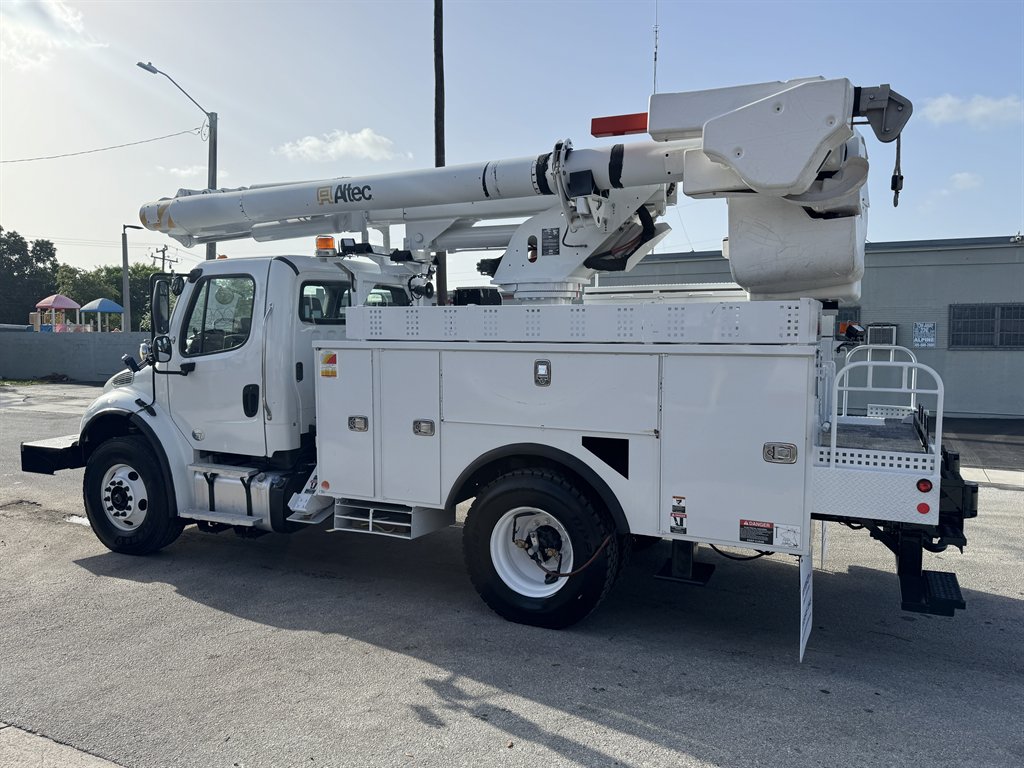 2016 Freightliner M2 - $32,995