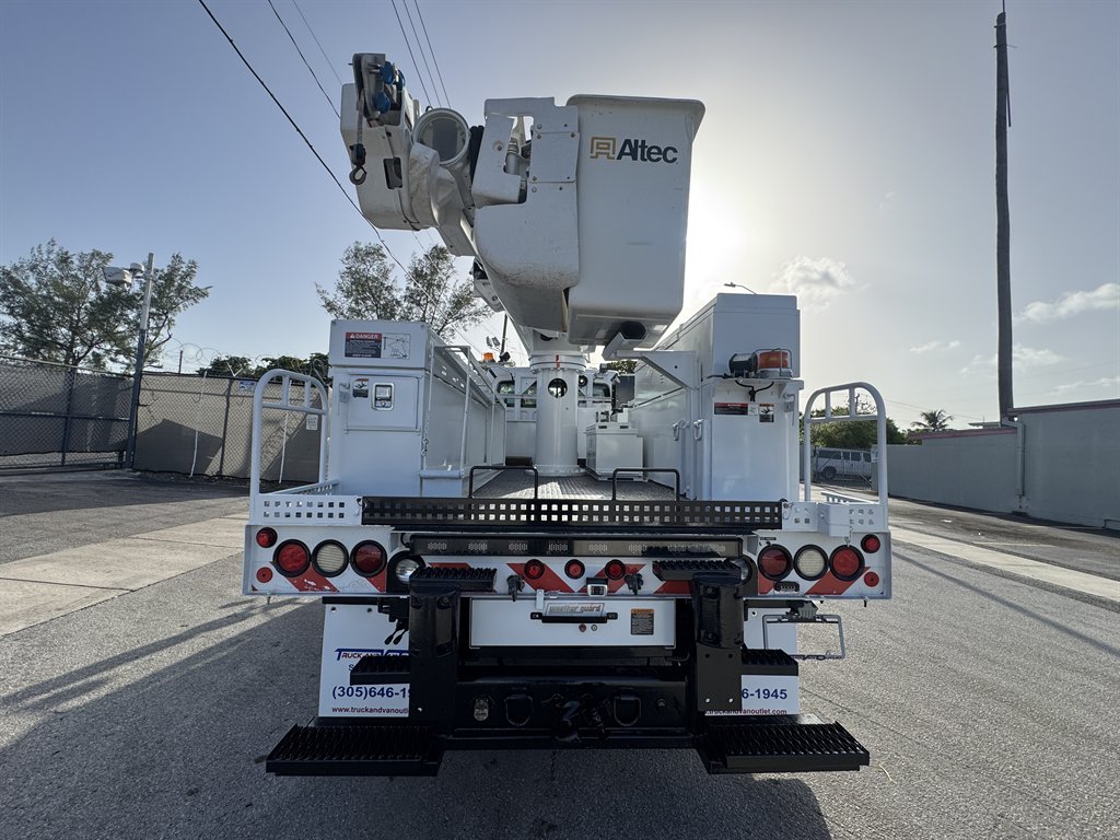 2016 Freightliner M2 - $32,995