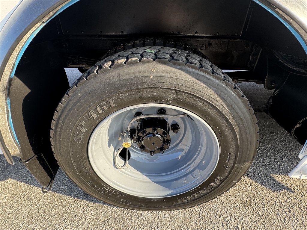2016 Freightliner MT45 - $26,995