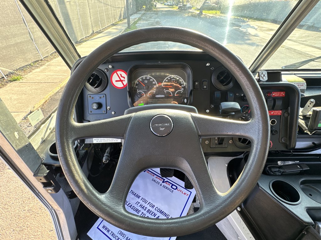 2016 Freightliner MT45 - $26,995