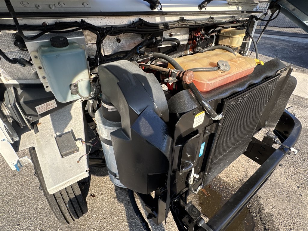2016 Freightliner MT45 - $26,995
