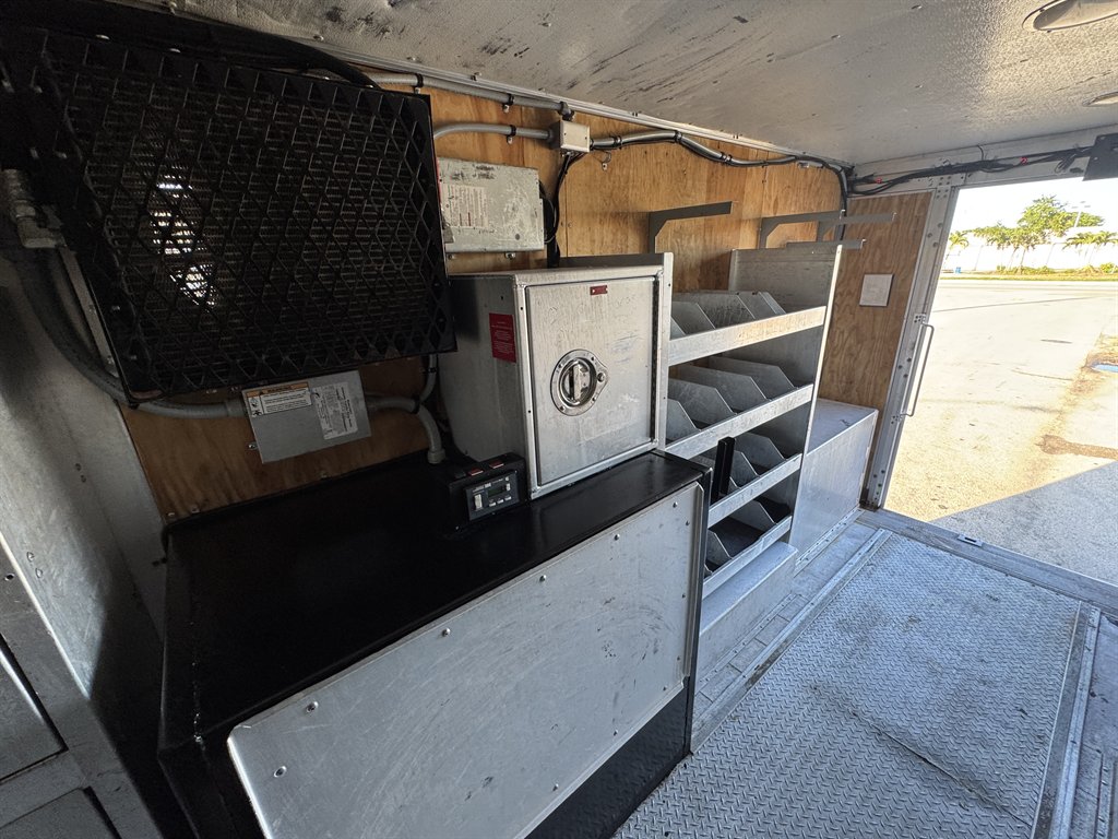 2016 Freightliner MT45 - $26,995