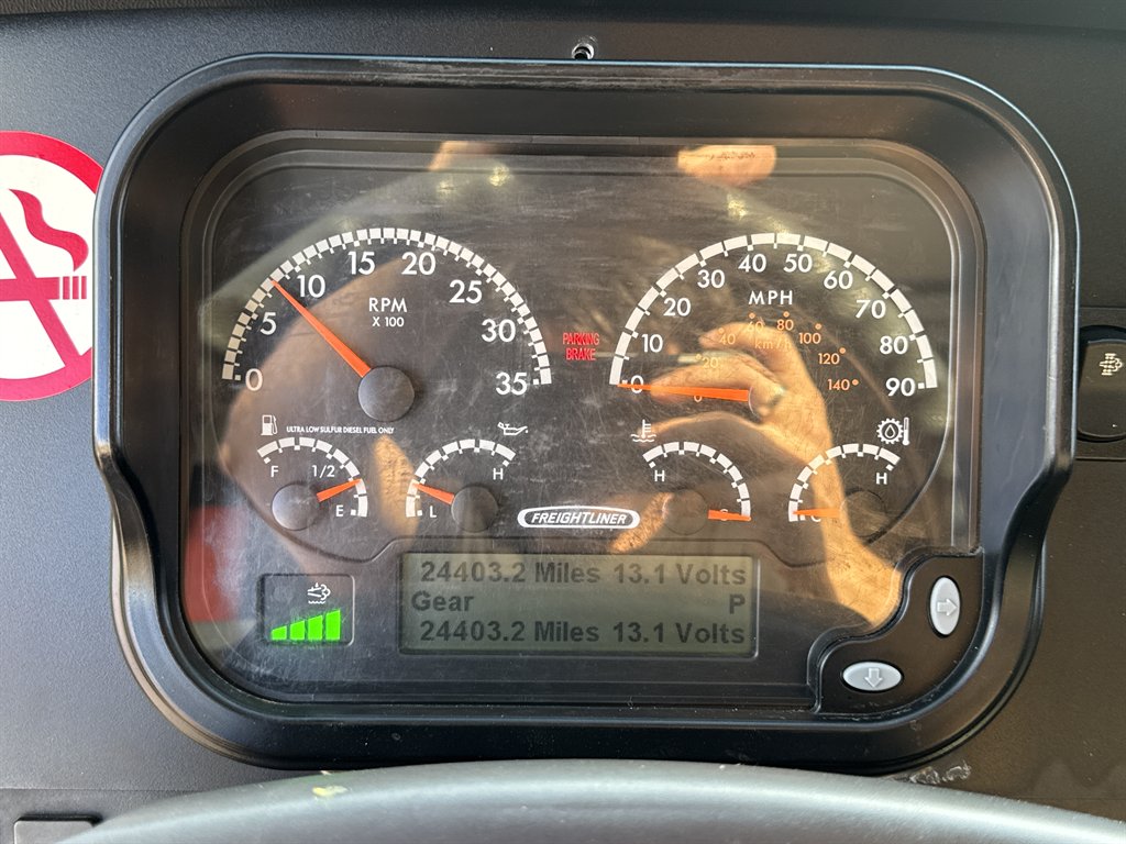 2016 Freightliner MT45 - $26,995