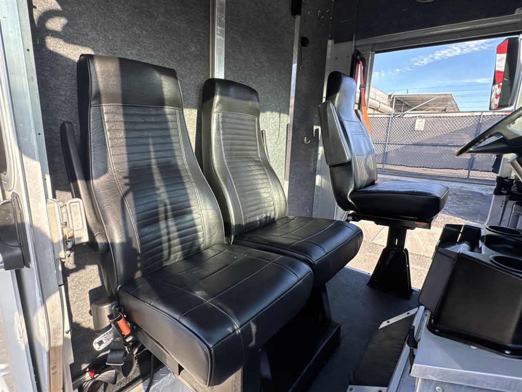 2016 Freightliner MT45 - $26,995