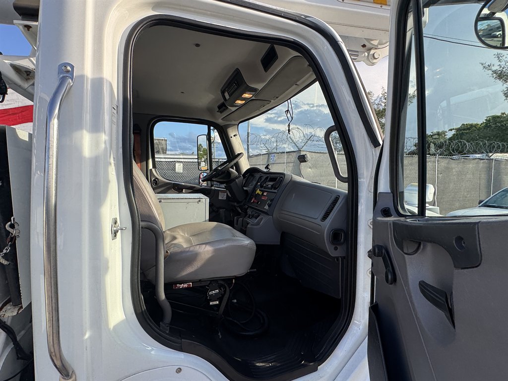 2016 Freightliner M2 - $32,995