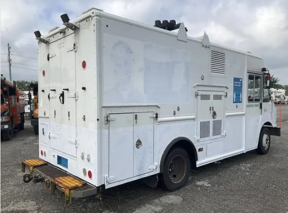2016 Freightliner Mt45 Chassis - $26,995