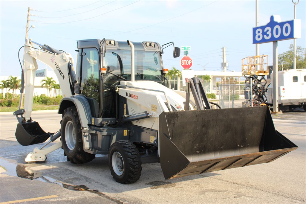 2016 Terex TLN830 - $39,995