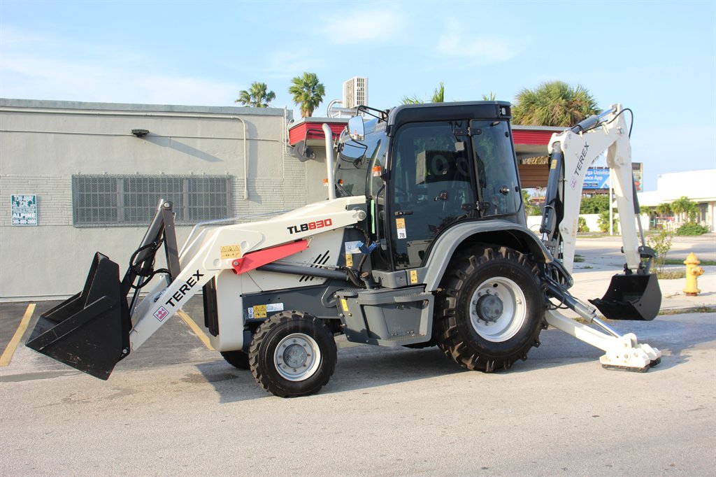 2016 Terex TLN830 - $39,995