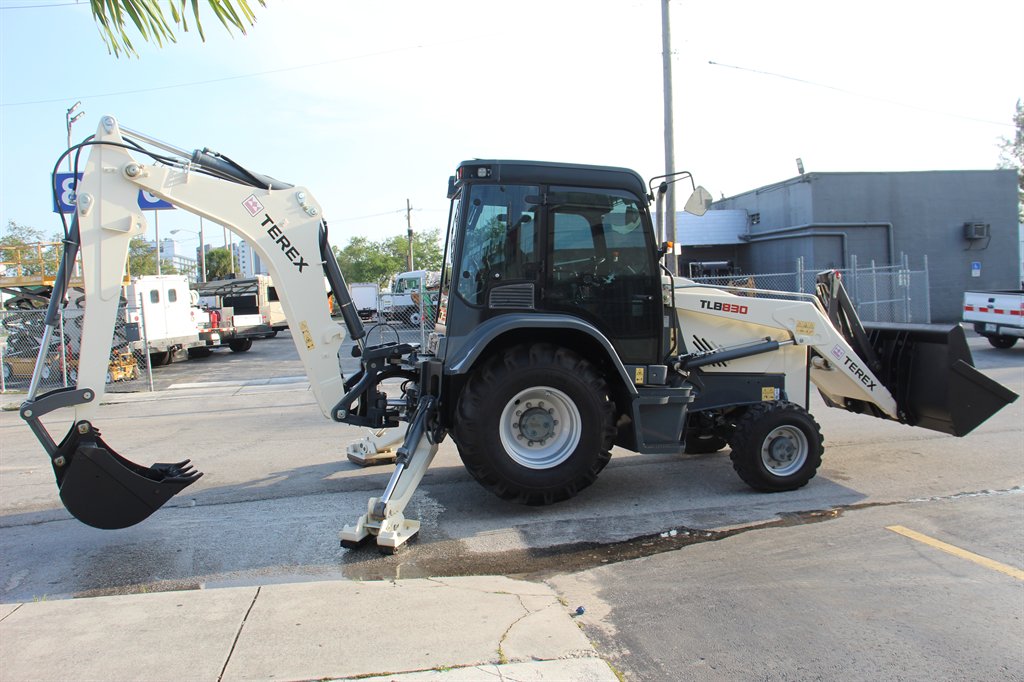 2016 Terex TLN830 - $39,995