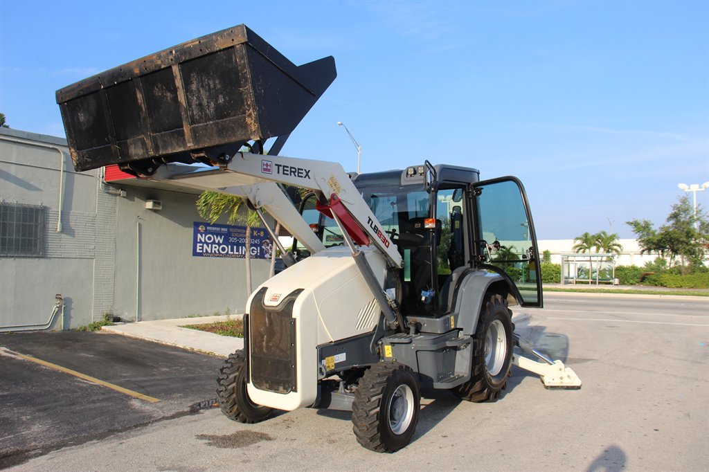 2016 Terex TLN830 - $39,995