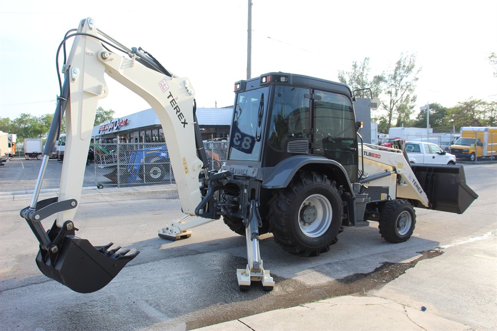 2016 Terex TLN830 - $39,995