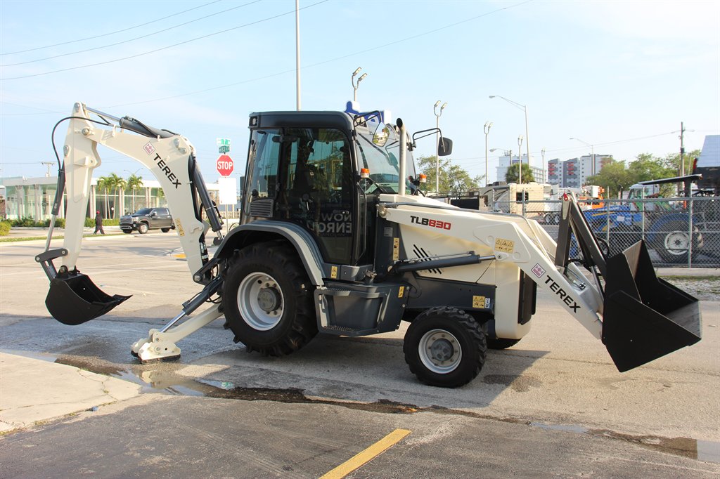 2016 Terex TLN830 - $39,995