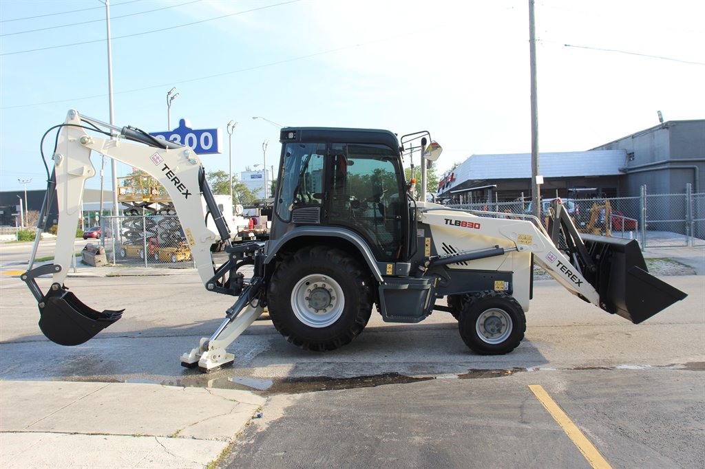 2016 Terex TLN830 - $39,995