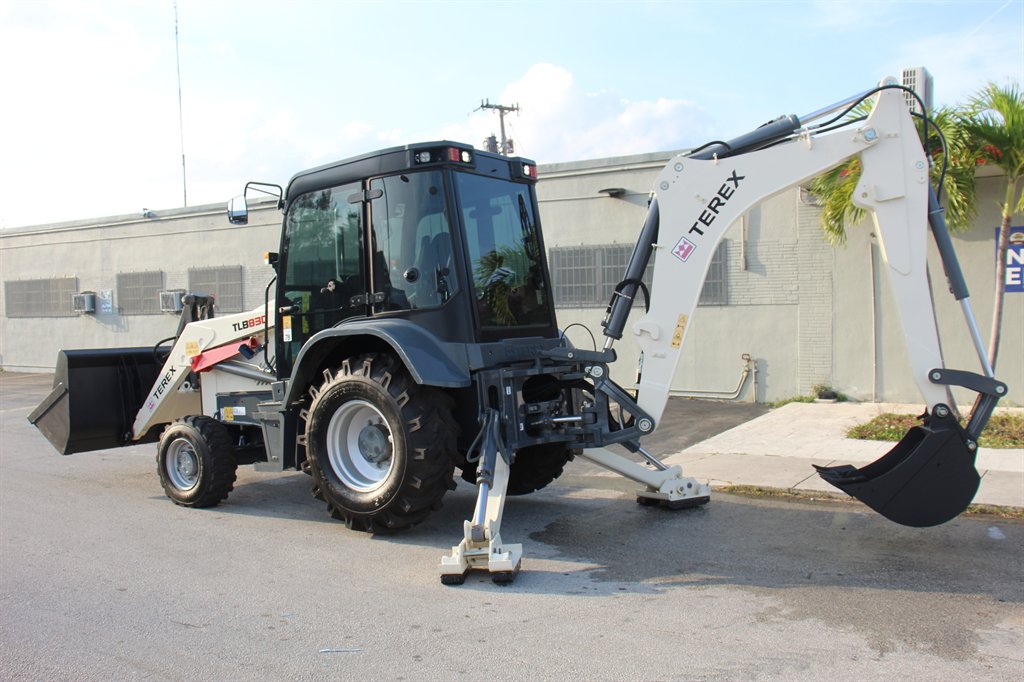 2016 Terex TLN830 - $39,995
