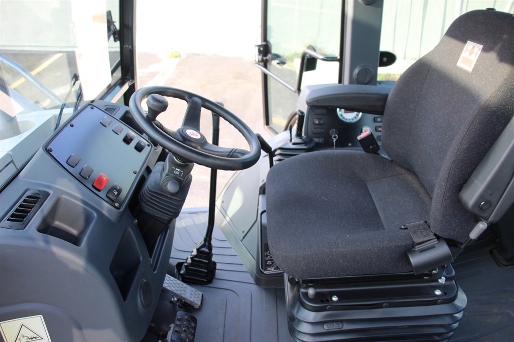 2016 Terex TLN830 - $39,995
