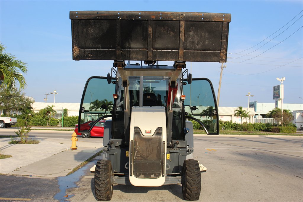2016 Terex TLN830 - $39,995