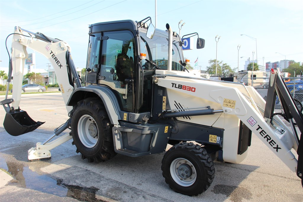 2016 Terex TLN830 - $39,995
