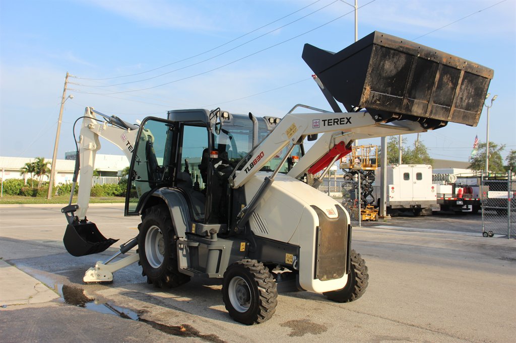 2016 Terex TLN830 - $39,995