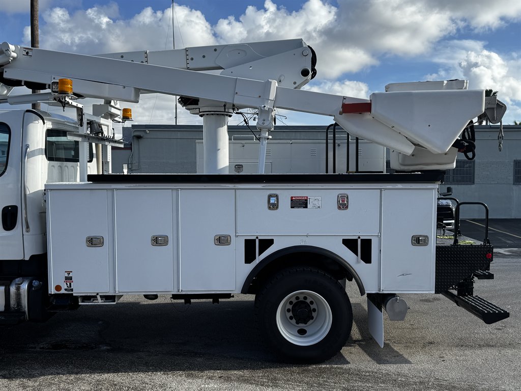 2017 Freightliner M2 - $51,995