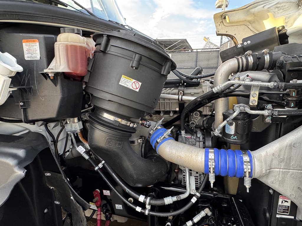 2018 Freightliner 114sd - $198,995