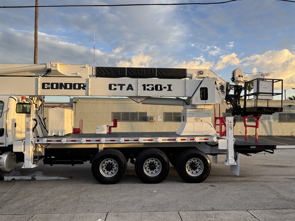 2018 Freightliner 114sd - $198,995