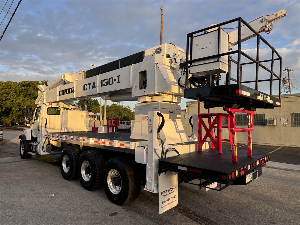 2018 Freightliner 114sd - $198,995