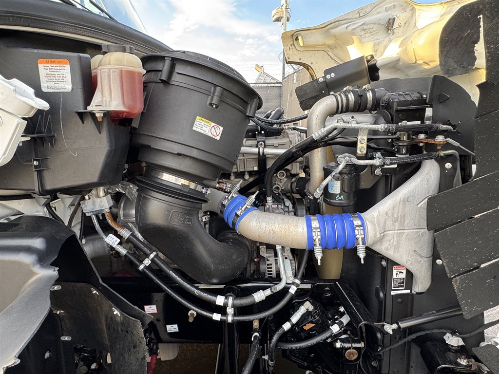 2018 Freightliner 114sd - $198,995