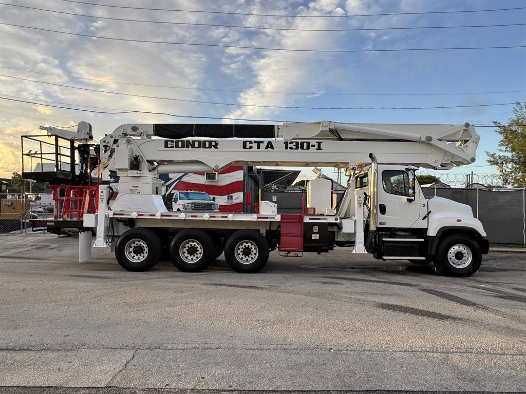 2018 Freightliner 114sd - $198,995