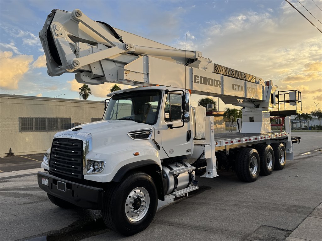 2018 Freightliner 114sd - $198,995