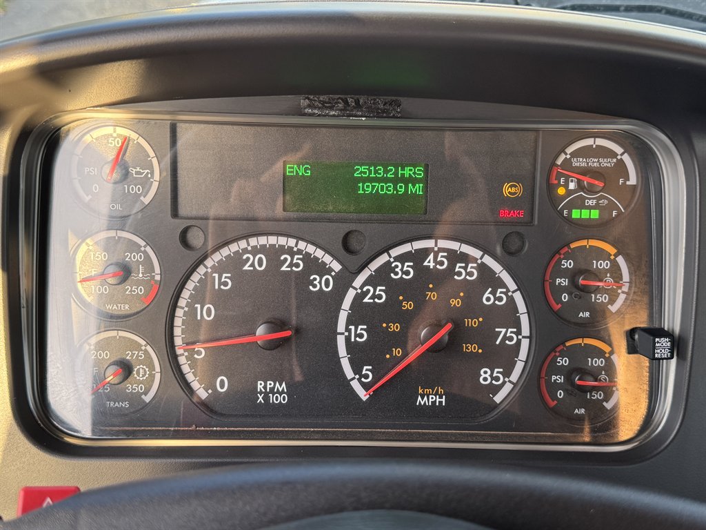 2018 Freightliner 114sd - $198,995