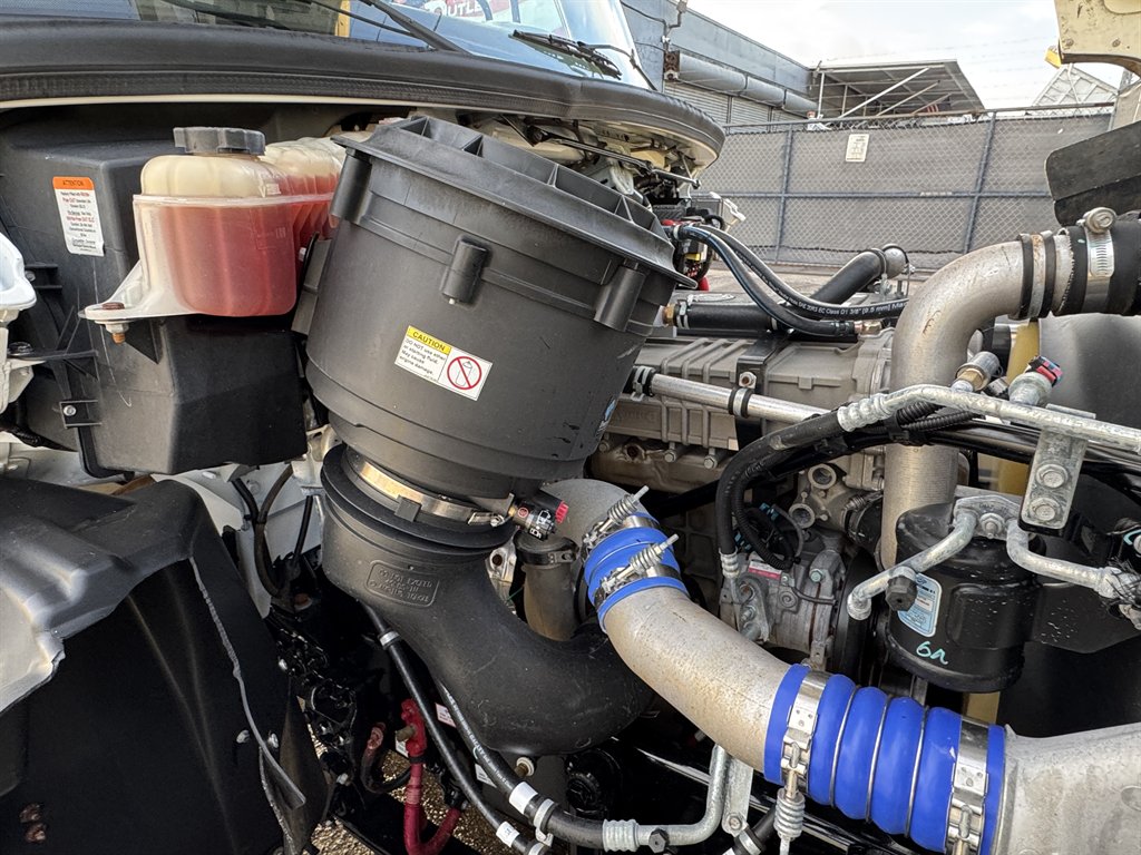 2018 Freightliner 114sd - $198,995