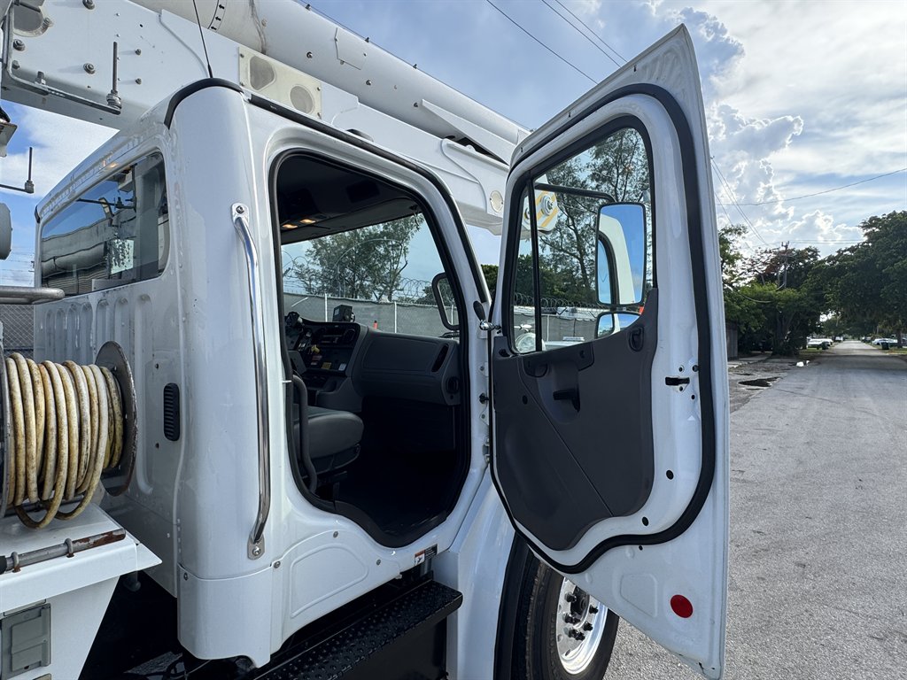 2018 Freightliner M2 - $57,995